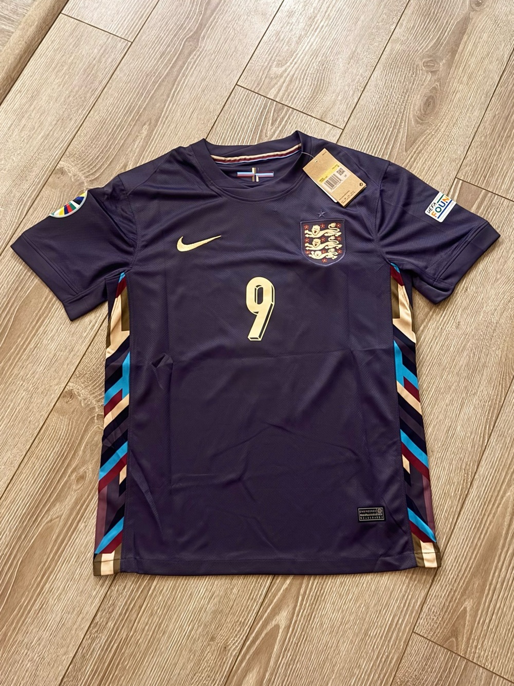 England #9 Kane Soccer Jersey – New with Tags  size S
